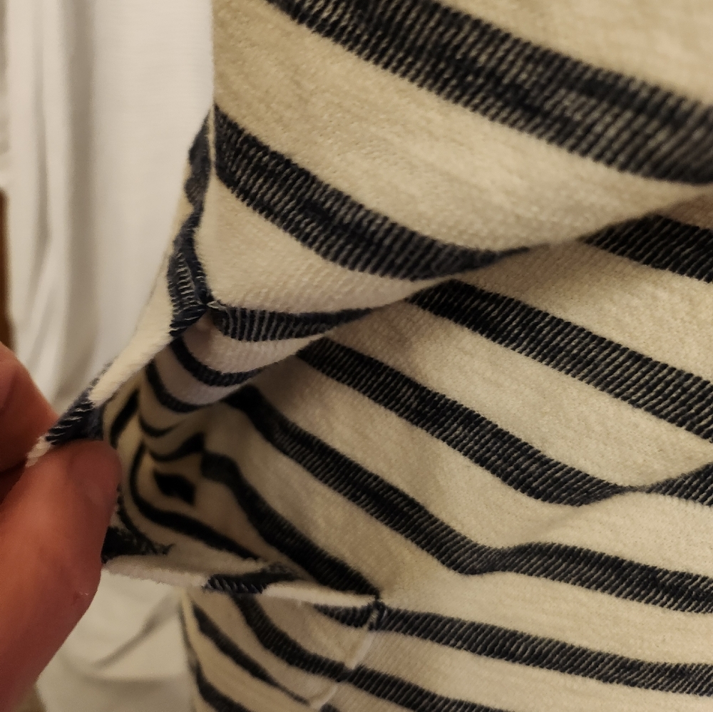 Euc, old Navy sz medium, lightweight hoodie,  blue/cream stripes - Picture 2 of 6